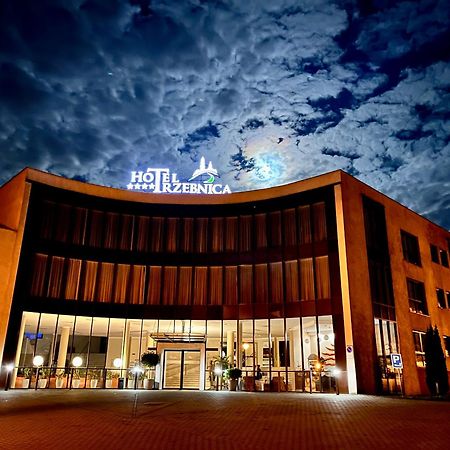 Hotel Trzebnica Ngoại thất bức ảnh