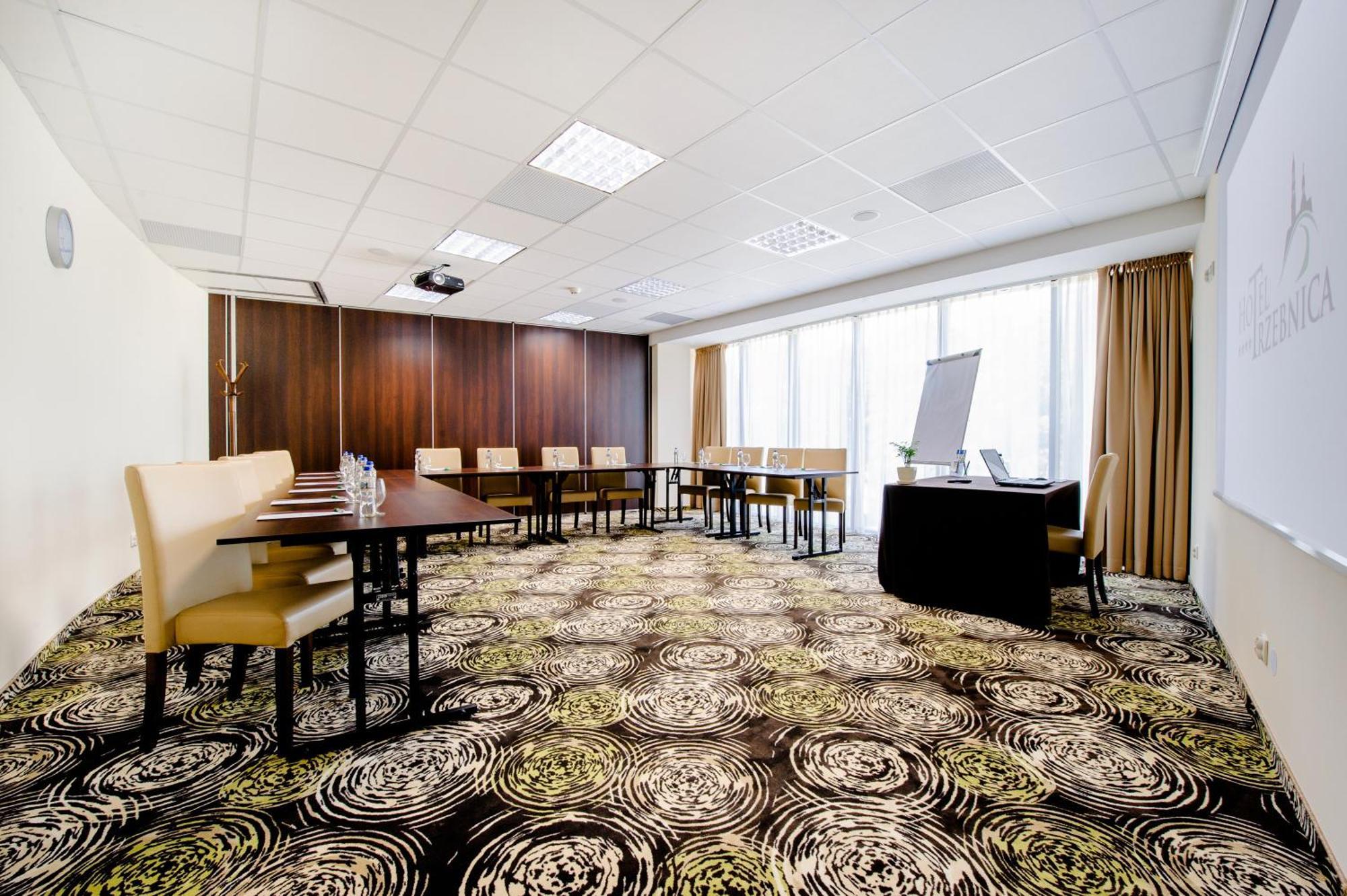 Hotel Trzebnica Ngoại thất bức ảnh