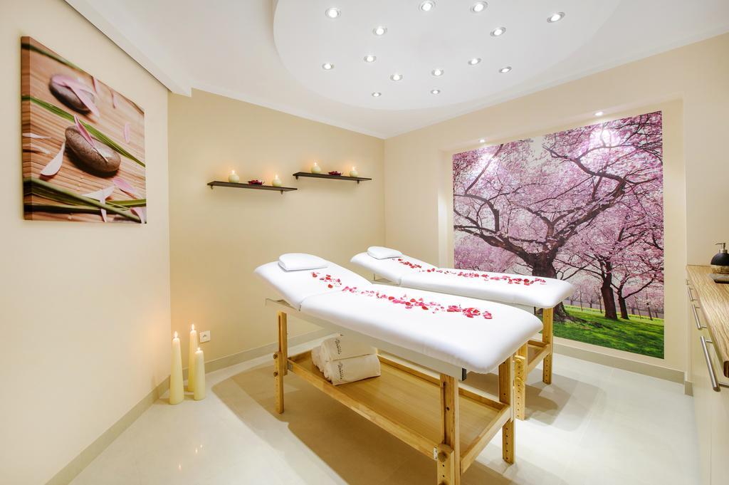 Hotel Trzebnica Ngoại thất bức ảnh