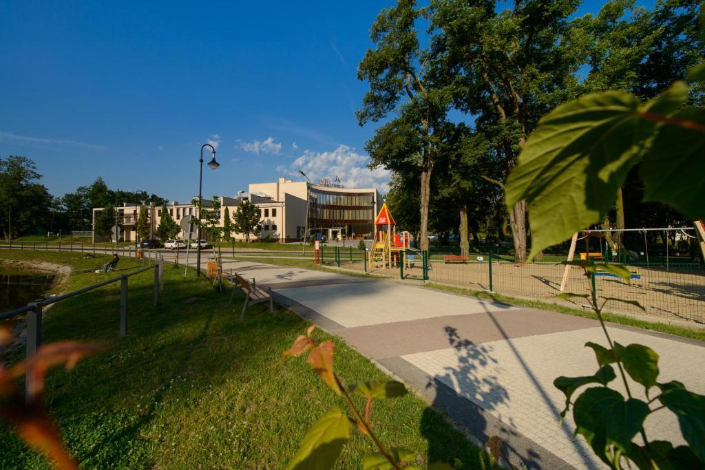 Hotel Trzebnica Ngoại thất bức ảnh