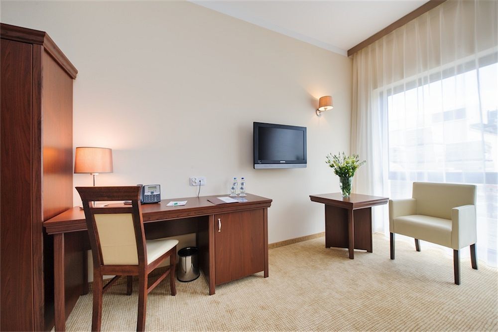 Hotel Trzebnica Ngoại thất bức ảnh