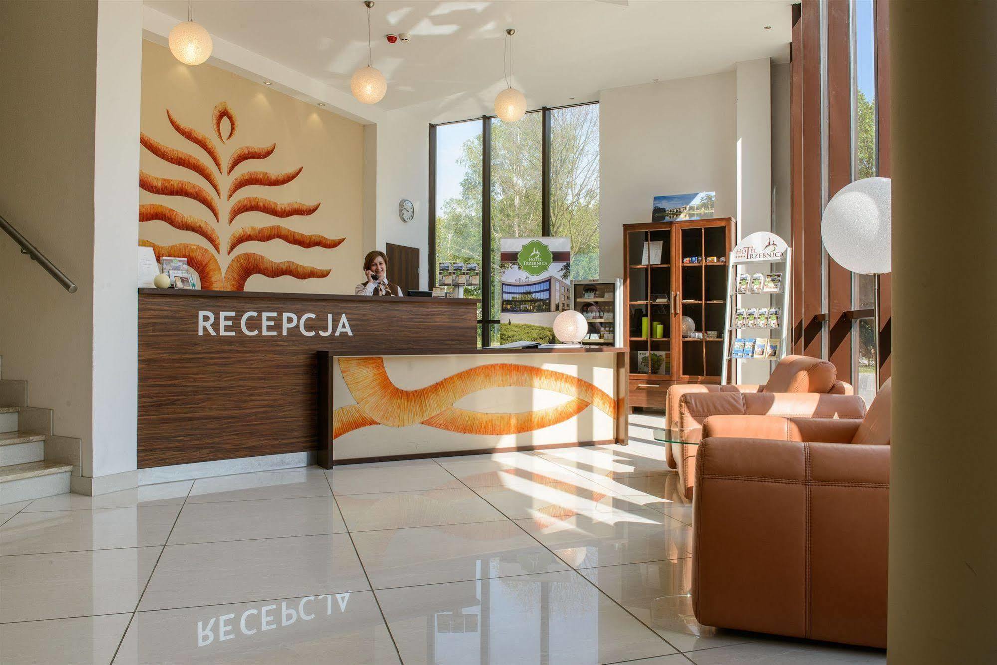 Hotel Trzebnica Ngoại thất bức ảnh